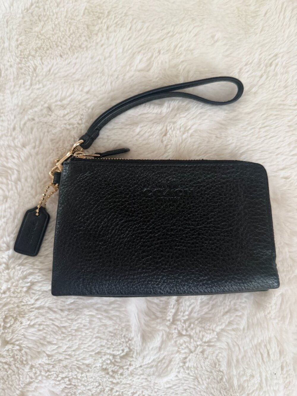 Coach Pebbled Leather Black Double Corner Zip Wristlet F64130